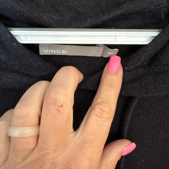 Vince Raw Edge Ribbed Hoodie In Black 45665 - Picture 5 of 9